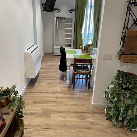 Green Appartamenti I Portici Nel Centro Storico 멜조 외부 사진