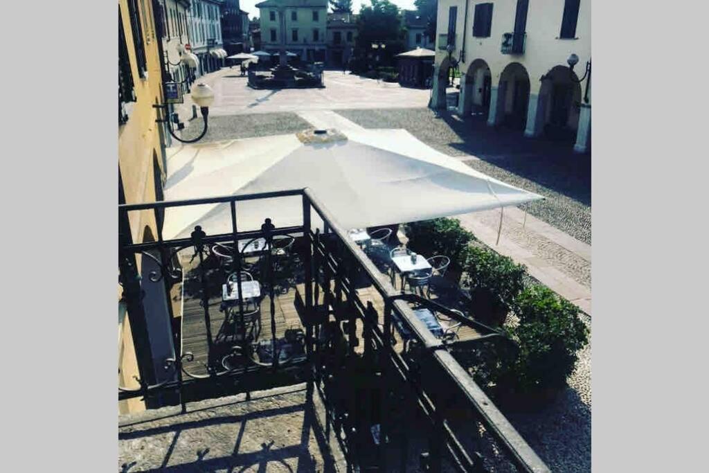 Green Appartamenti I Portici Nel Centro Storico 멜조 외부 사진