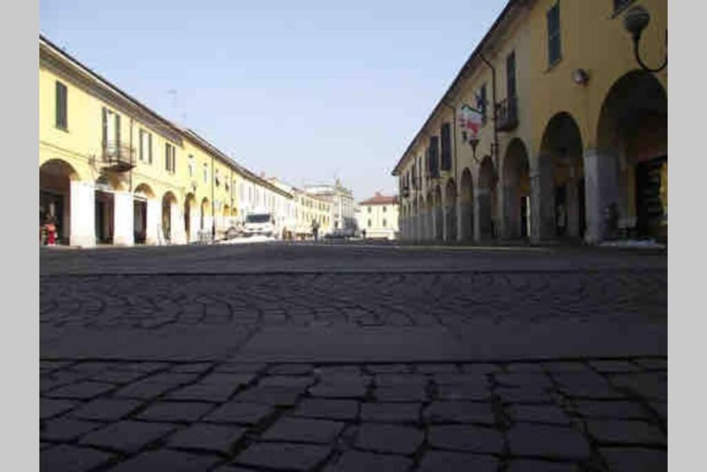 Green Appartamenti I Portici Nel Centro Storico 멜조 외부 사진